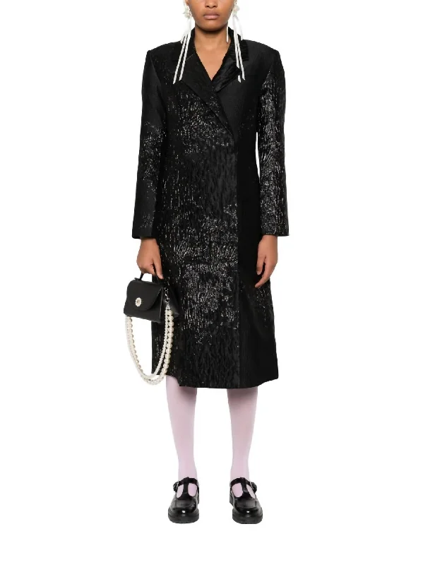 Long Sleeve Straight Coat In Black Impressionist Hue